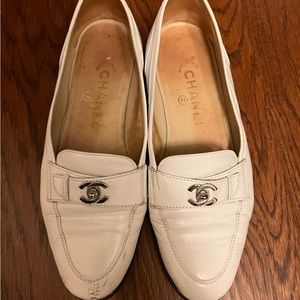 Chanel white loader size 37.5
